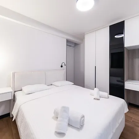 Aura Maris By Belmont Realty 公寓