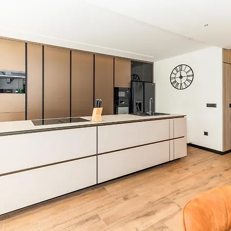 公寓 Aura Maris By Belmont Realty