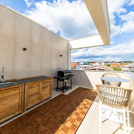 Aura Maris By Belmont Realty 公寓