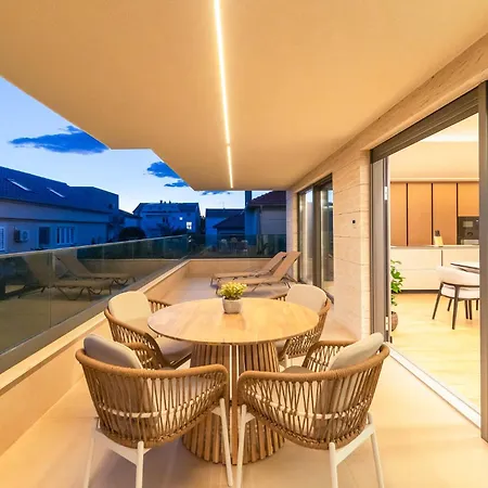 公寓 Aura Maris By Belmont Realty 扎达尔