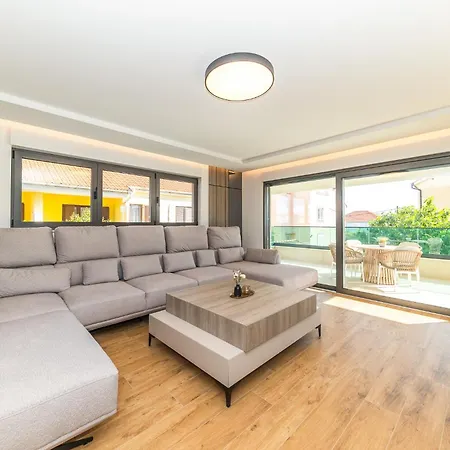 公寓 Aura Maris By Belmont Realty 扎达尔