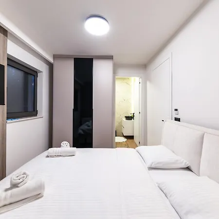 Апартаменты Aura Maris By Belmont Realty