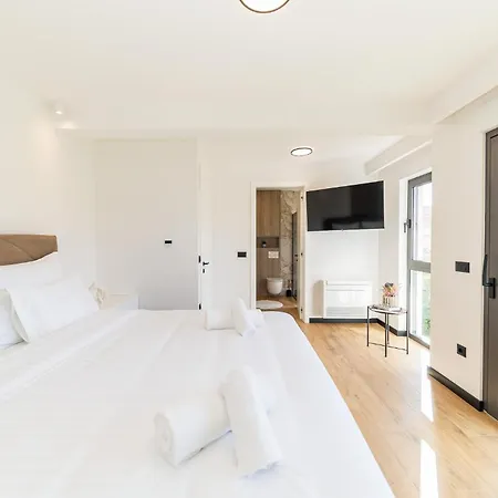 Aura Maris By Belmont Realty Apartmán *
